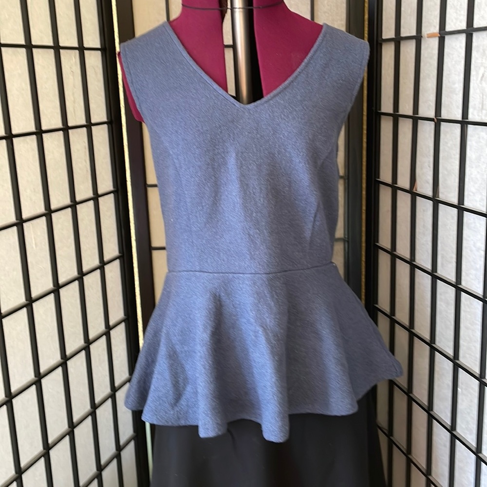 Banana Republic blue top